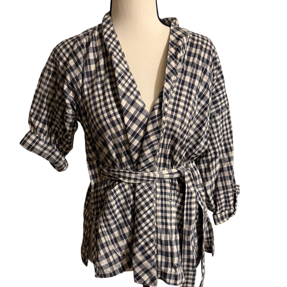 Madewell | Black and White patterned wrap style top size XS